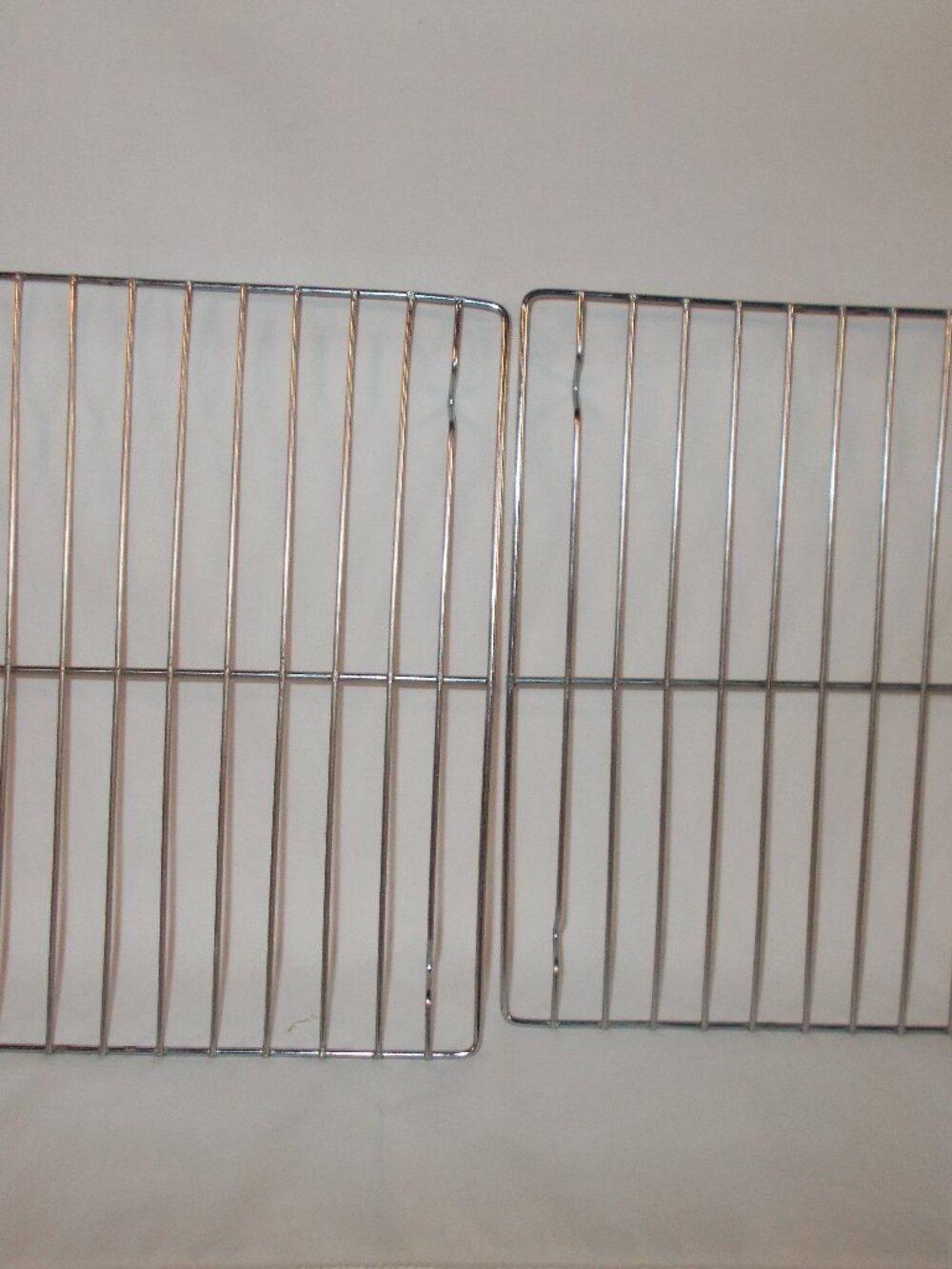 Two cooling racks for cakes and cookies, 10" square